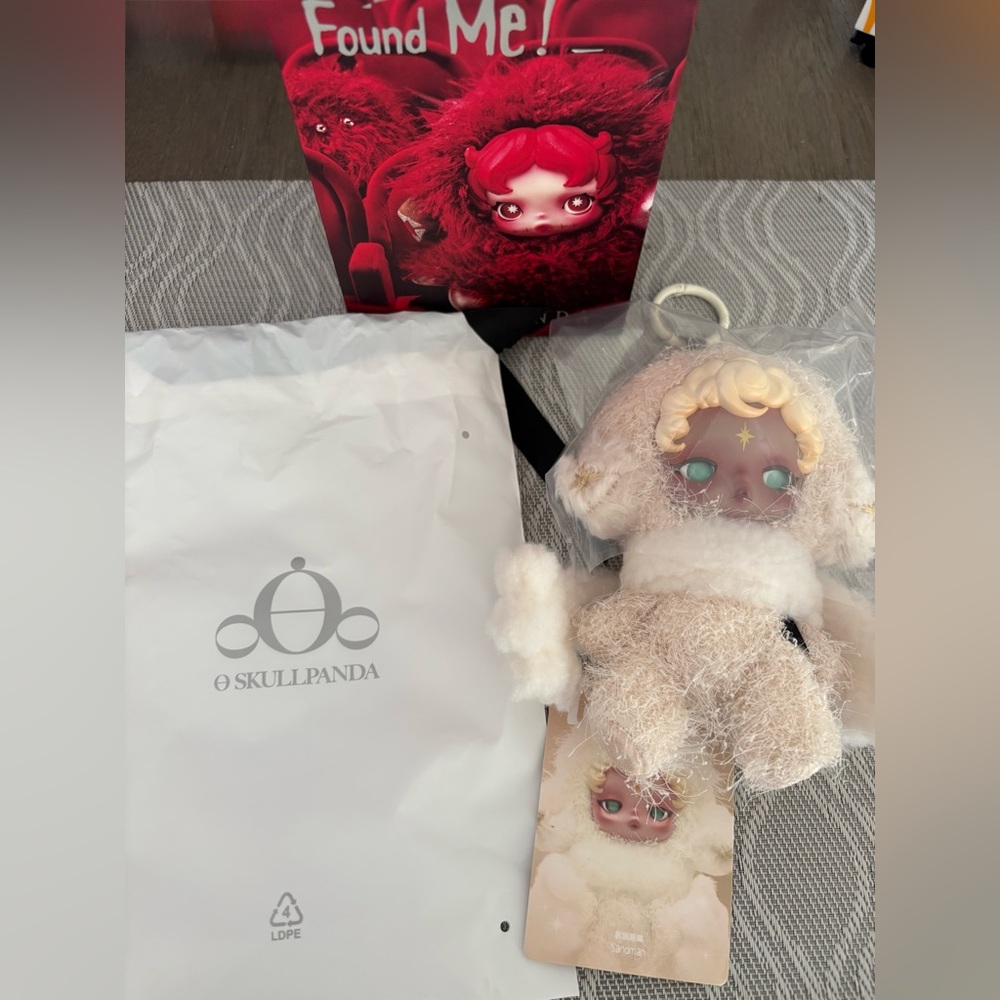Authentic! Popmart- Skullpanda You Found Me- Sandman